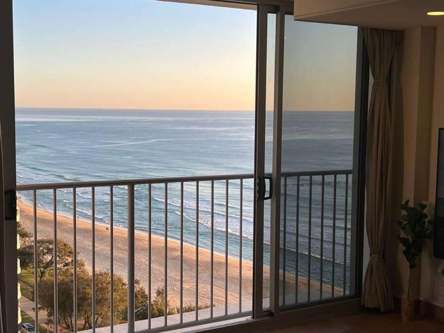 The Esplanade Sea View Apartment Gold Coast Exterior photo
